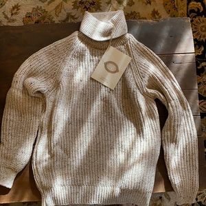 WOMEN'S MERINO RIBBED TURTLENECK SWEATER